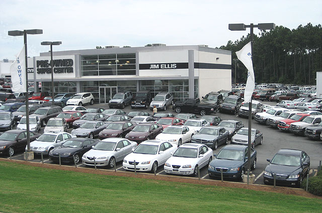 Smart Used Sedan Choices For Comfortable Commuting And Weekend Road Trips